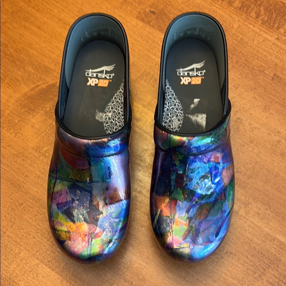 Dansko Blue and Green XP  2.0 Clogs with Metallic Design